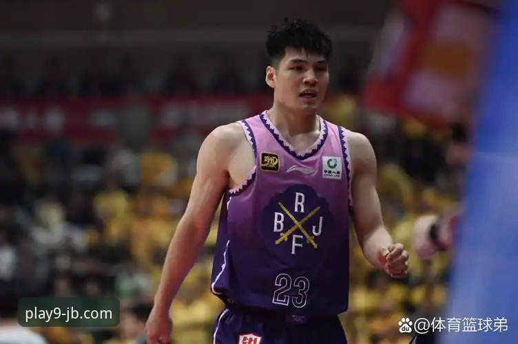 CBA状元陈国豪回避条款再升级 广州北控卡位战悬念升级最新动态